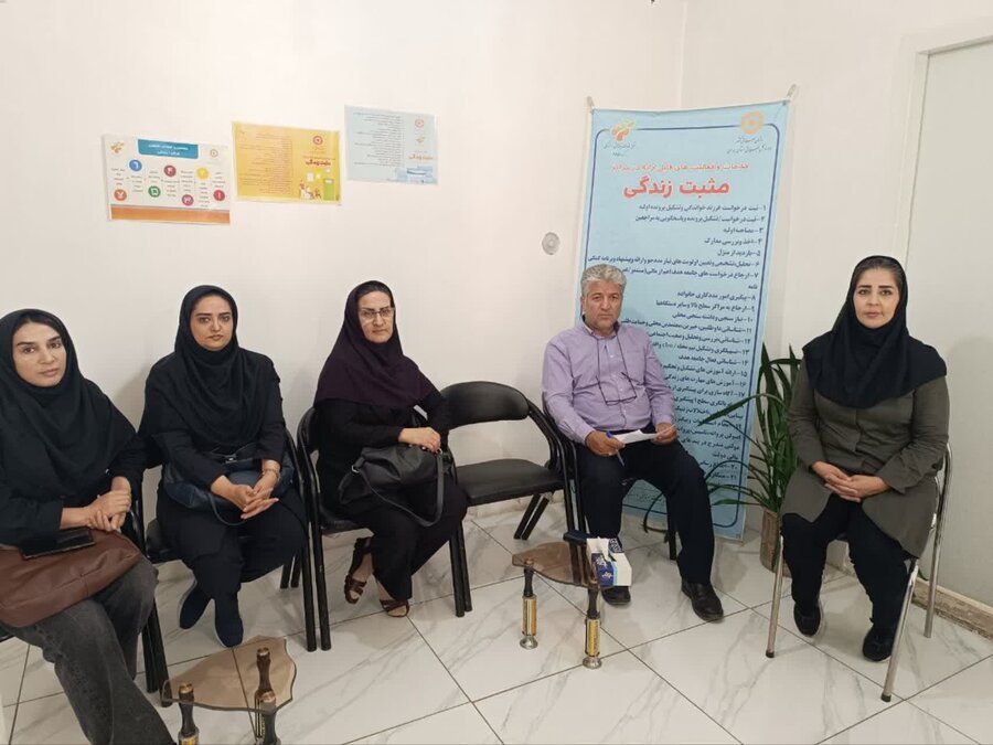 نظارت بهزیستی همدان بر عملکرد تسهیلگران شغلی مراکز مثبت زندگی