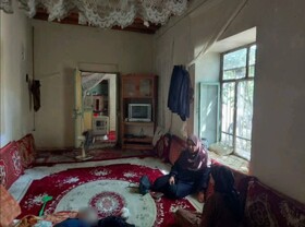 بازدید سرپرست اداره بهزیستی شهرستان بوئین‌زهرا از منزل توانخواه