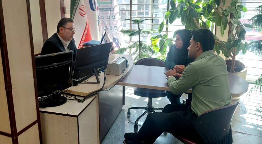 نشست رئیس و کارشناس توانبخشی بهزیستی شهرستان سردشت با رئیس بانک رفاه کارگران