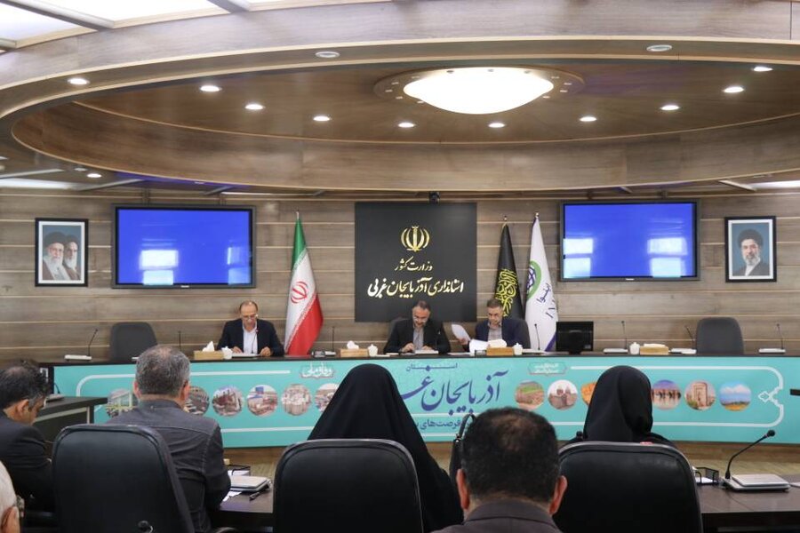 نخستین جلسه شورای سالمندان آذربایجان‌غربی با محوریت «دهکده سالمندی» برگزار شد