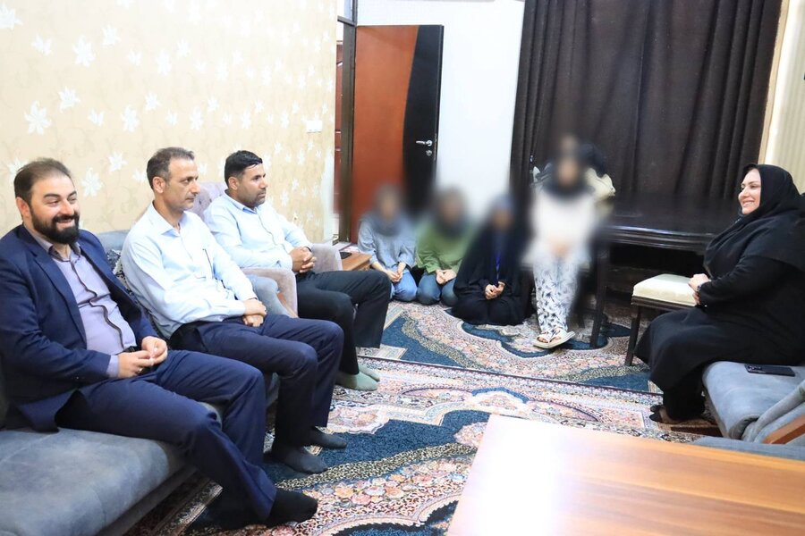 بازدید فرماندار، دادستان عمومی و انقلاب شهرستان جم  از خانه فرزندان دختر حضرت معصومه(س) در شهر بوشهر