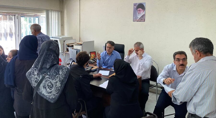میز ارتباطات مردمی