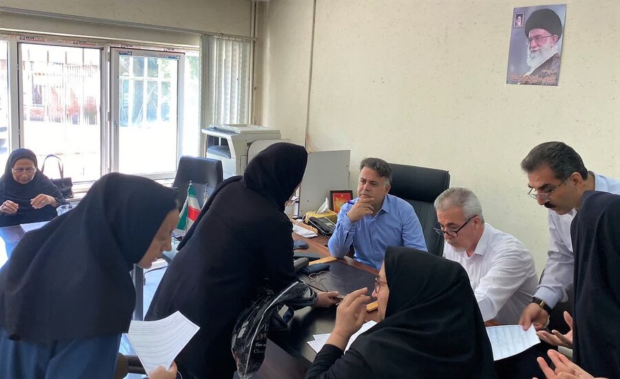 برپایی میز ارتباطات مردمی بهزیستی کرمانشاه