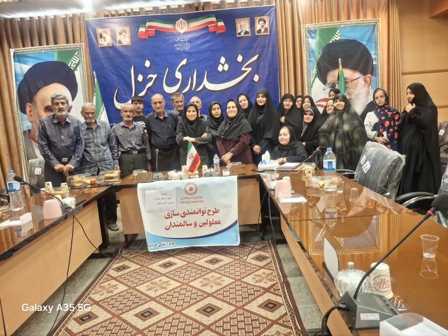 بازدید از روند اجرای طرح توانمندسازی سالمندان و افراد دارای معلولیت در نهاوند