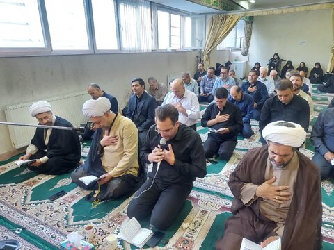 آذر-شرقی.
