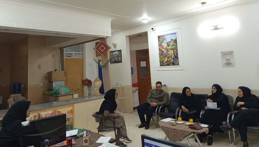 بازدید کارشناسان بهزیستی استان از مراکز مثبت زندگی اردکان