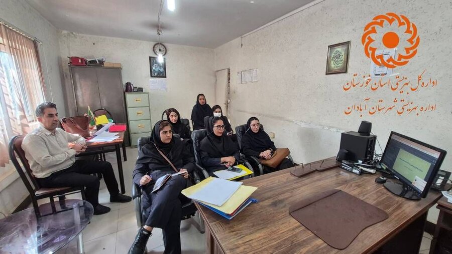 برگزاری دوره آموزشی تخصصی سلامت مادر و کودک در بهزیستی آبادان