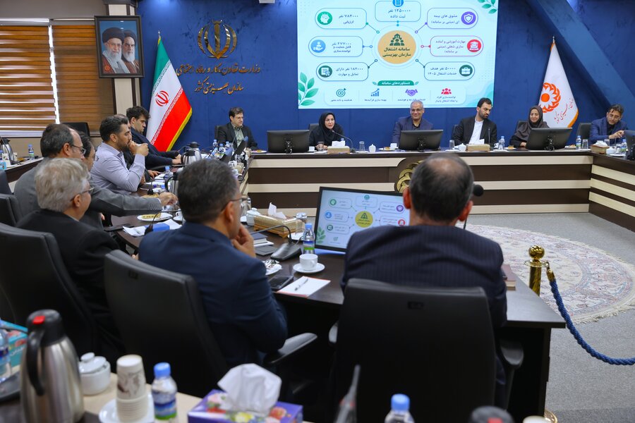 نشست هم اندیشی نهاد های حمایتی درخصوص مدل های توسعه کسب کار