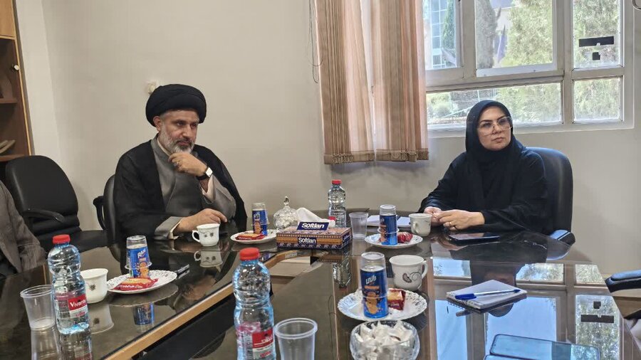 بررسی راهکارهای رفع مشکلات بهزیستی در دیدار با مسئولان تیران و کرون