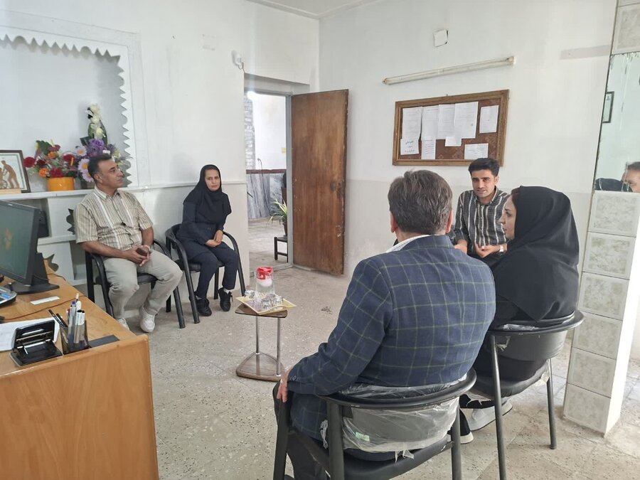 عملکرد مراکز مثبت زندگی کامیاران در حوزه اشتغال و مسکن بررسی شد