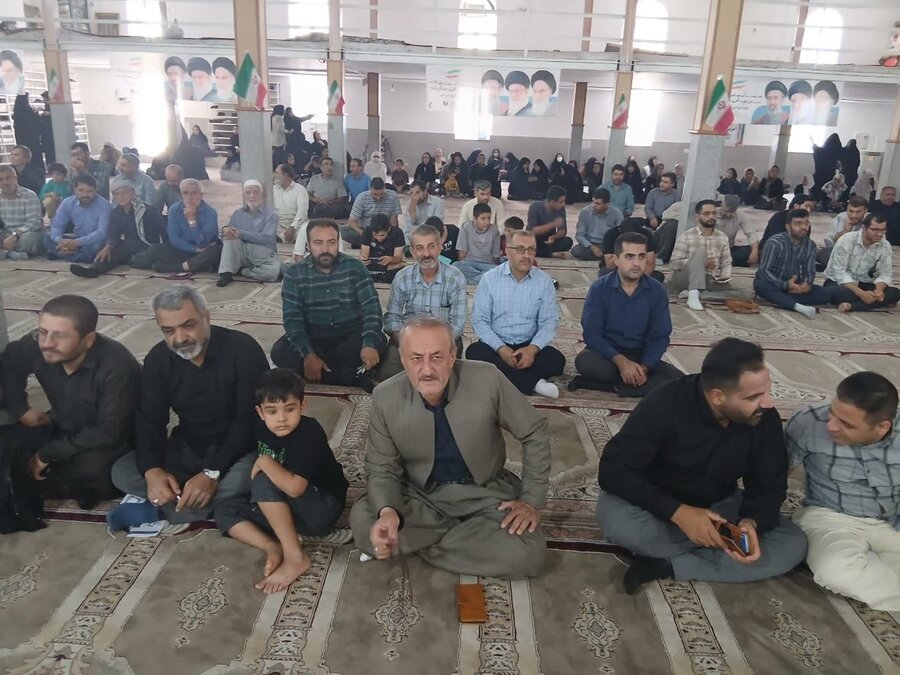 رئیس و کارکنان بهزیستی دهگلان در یادواره شهدای کارمند حضور یافتند