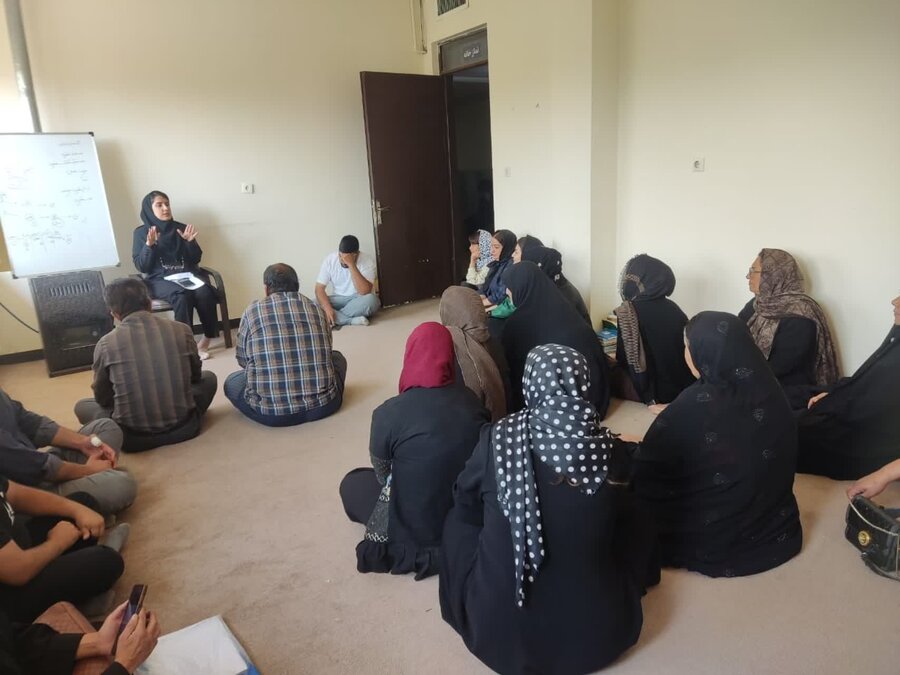 برگزاری کارگاه آماده‌سازی شغلی در بهزیستی شهرستان بویراحمد در راستای توانمندسازی اقتصادی مددجویان