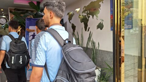 گزارش تصویری | استقرار تیم فوتسال همدان در آستانه «فرزندان مهر»