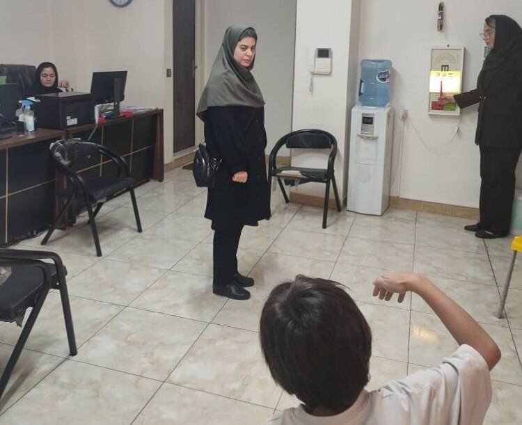 شهر قدس | اجرای غربالگری بینایی کودکان ۳ تا ۵ سال در مؤسسه همراهان مسیر زندگی