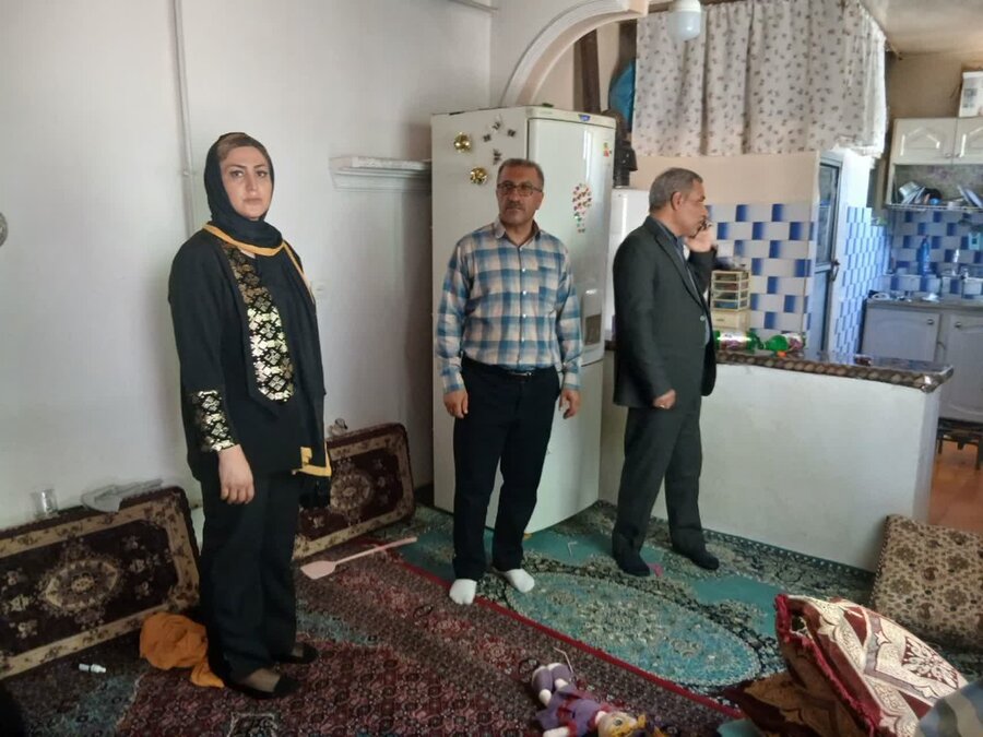 مدیرکل بهزیستی کردستان از خانوادههای دارای معلولیت در دهگلان سرکشی کرد