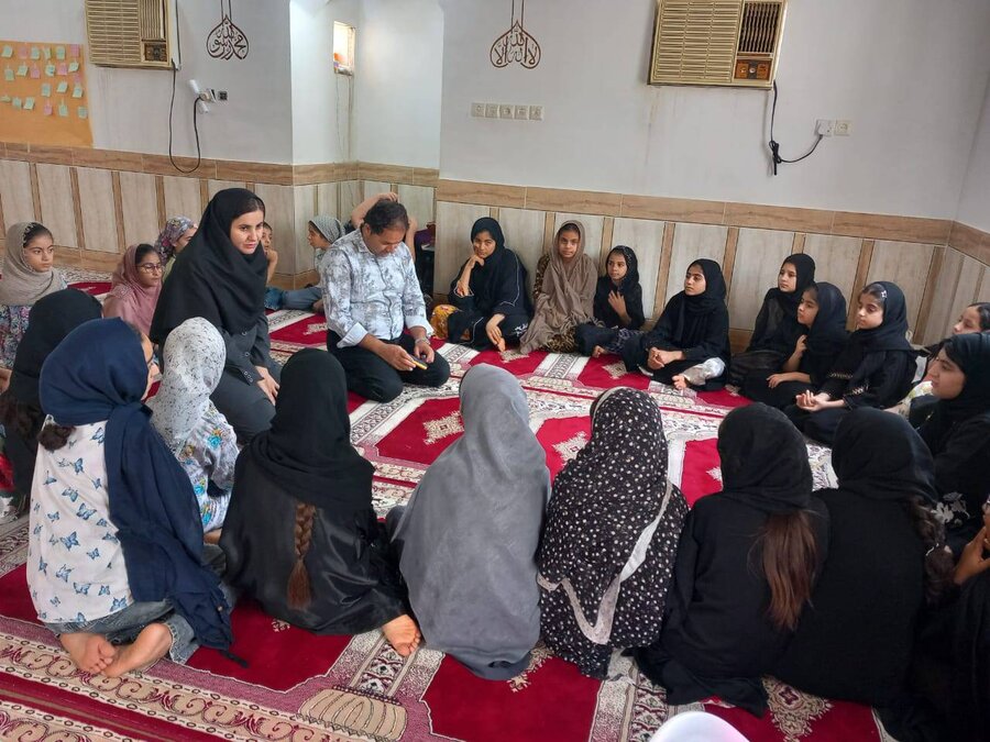 بستک | کارگاه توانمندسازی دختران روستای مردنو با محوریت «مهارت خودآگاهی»