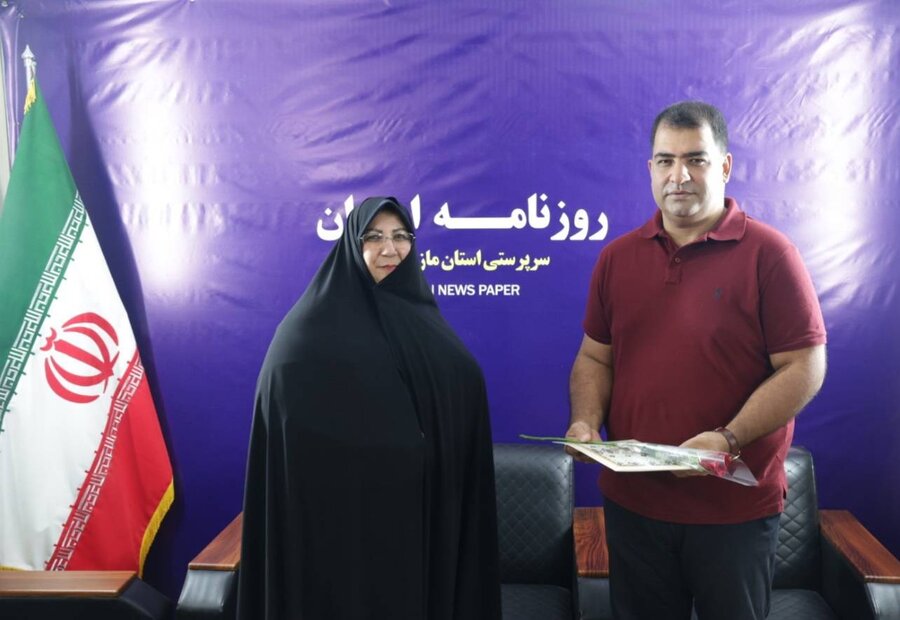 ببینیم| حضور مدیرکل بهزیستی مازندران در سرپرستی روزنامه ایران به مناسبت روز خبرنگار