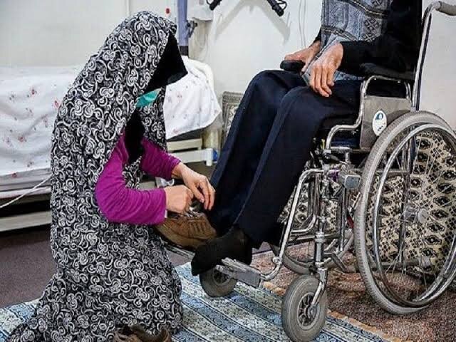 بیش از ۶۷۰۰ نفر در استان لرستان حق پرستاری و مددکاری دریافت می‌کنند