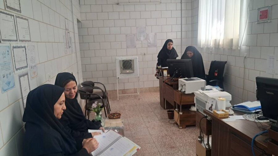 آباده| بازدید از مراکز خدمات بهزیستی