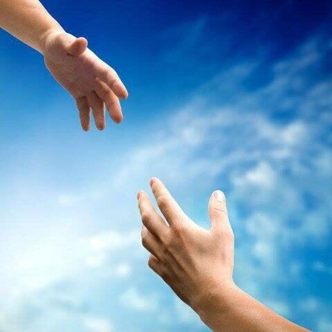   کمک نقدی امام جمعه و جمعی از خیّرین به مددجویان بهزیستی