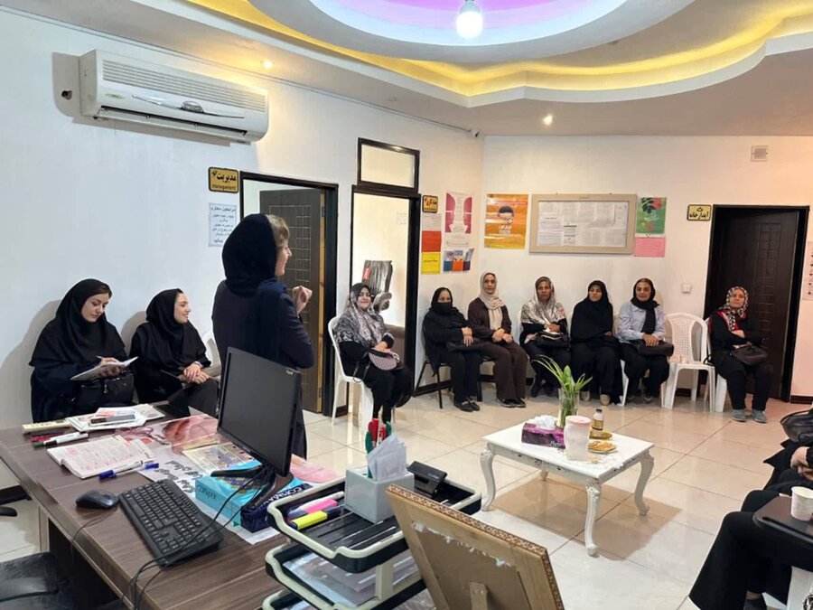 بهارستان | بازدید کارشناس سلامت اجتماعی استان ازمرکزمثبت زندگی۱۱۶۲۰