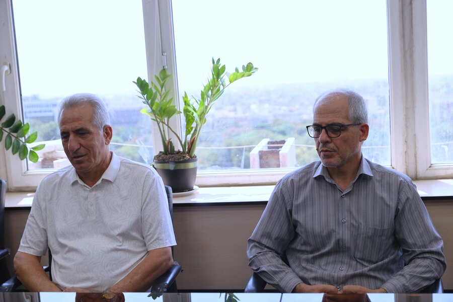 تقدیر از همکاران ایثارگر