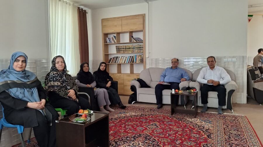 از اجرای سرود تا هدیه سفر؛ «دست‌های مهربانی» در همدان به ثمر نشست