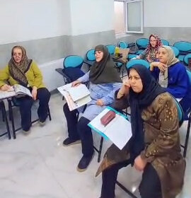 فیلم | آشنایی سالمندان مرکز حبیب ابن مظاهر با ساختار سؤالات انگلیسی با Do