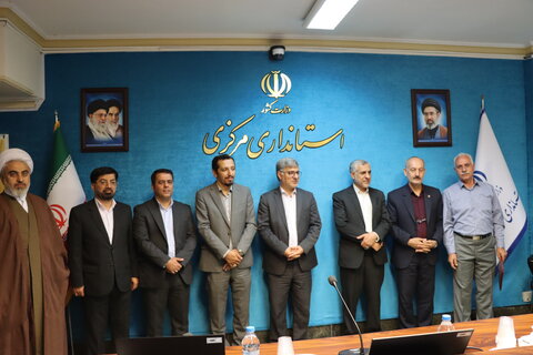 تجلیل از طلایه‌داران نیکوکاری؛ خیرین و فعالان مشارکت‌های مردمی بهزیستی استان مرکزی تقدیر شدند