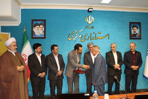 تجلیل از طلایه‌داران نیکوکاری؛ خیرین و فعالان مشارکت‌های مردمی بهزیستی استان مرکزی تقدیر شدند