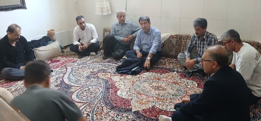 نماینده مجلس در جمع خانوادههای افراد دارای معلولیت دهگلان حضور یافت