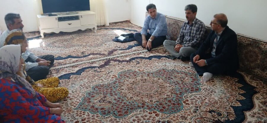 نماینده مجلس در جمع خانواده‌های افراد دارای معلولیت دهگلان حضور یافت
