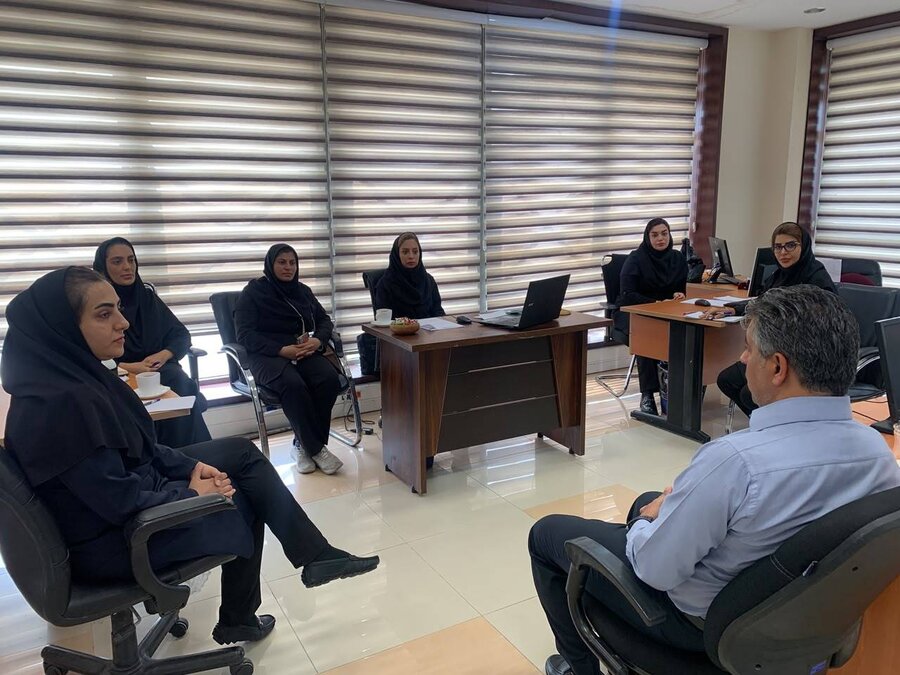 هماهنگی اداره بهزیستی و مرکز بهداشت کیش برای ارائه خدمات بازتوانی به آسیب‌دیدگان در بحران‌ها