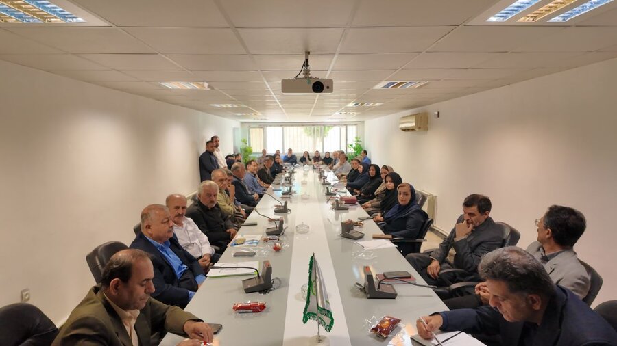 میز خدمت کارکنان ایثارگر بهزیستی کردستان برگزار شد