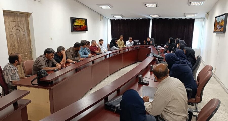 نشست هم‌اندیشی مسئولان بهزیستی کرمانشاه با سمن‌های فعال