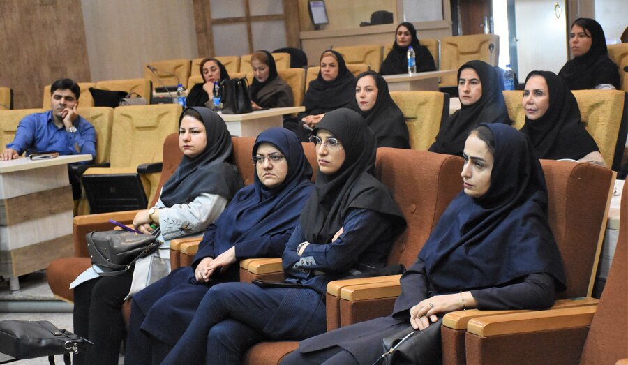 کارشناسان اجتماعی و مراکز مثبت زندگی - طرح‌های جدید دفتر خانواده و بانوان