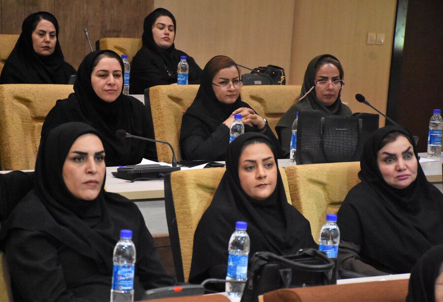کارشناسان اجتماعی و مراکز مثبت زندگی - طرح‌های جدید دفتر خانواده و بانوان