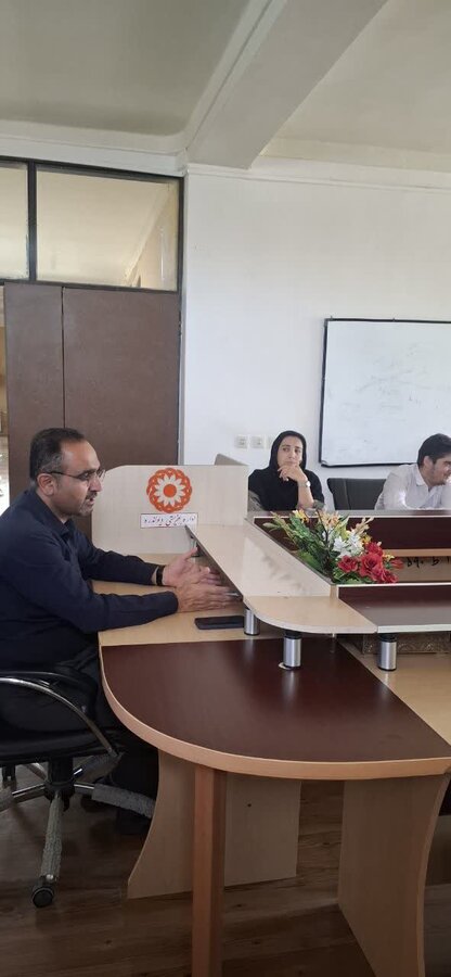 دومین نشست پارلمان دانش‌آموزی بهزیستی دیواندره برگزار شد
