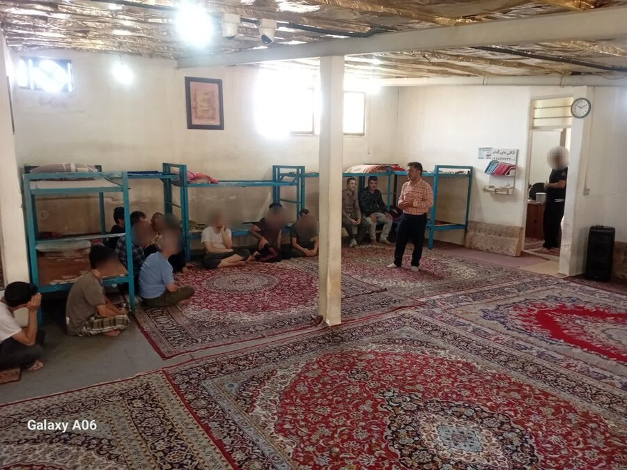 همکاری بهزیستی و شبکه بهداشت قروه برای پیشگیری از ایدز گسترش یافت
