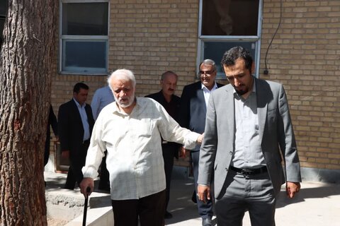 گزارش تصویری ا بازدید دکتر حسینی از مرکز نگهداری معلولان ذهنی و سالمندان چهارده معصوم (ع) آشتیان