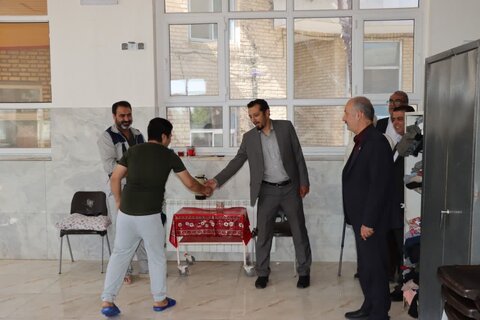 گزارش تصویری ا بازدید دکتر حسینی از مرکز نگهداری معلولان ذهنی و سالمندان چهارده معصوم (ع) آشتیان