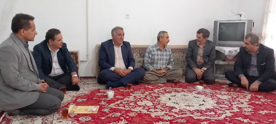 مسئولان بهزیستی کردستان از همکار آزاده بازنشسته سقز تجلیل کردند