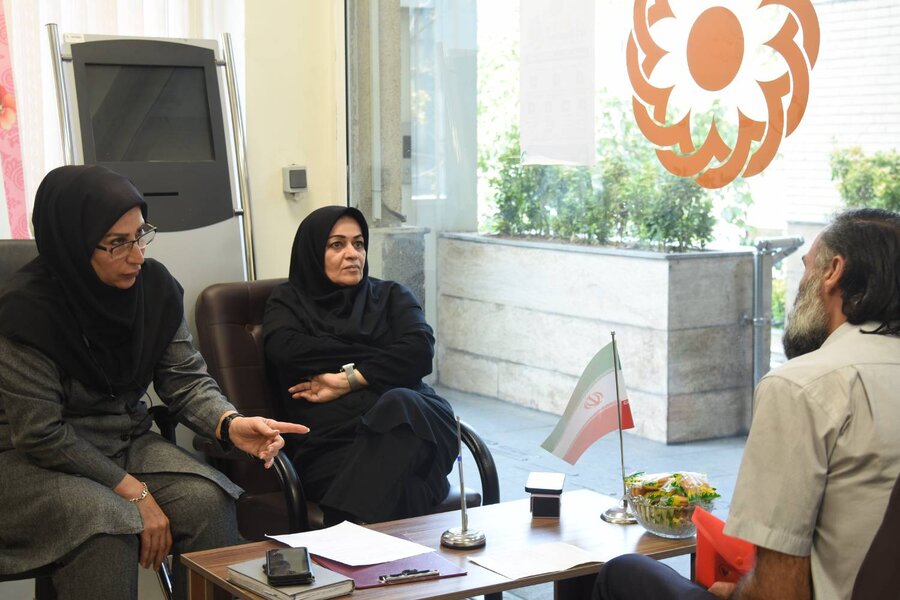 بررسی و پیگیری مسائل مددجویان در میز خدمت بهزیستی استان تهران
