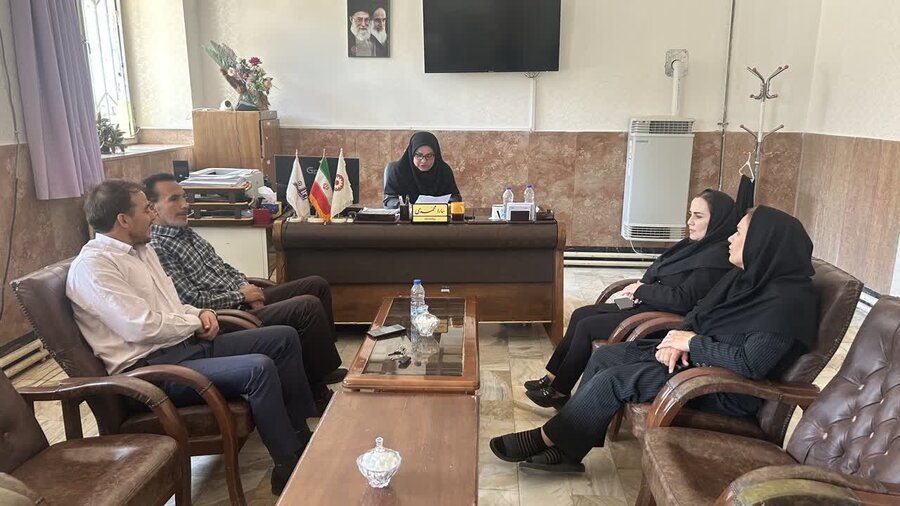  برگزاری جلسه ارتقای تاب‌آوری و تضمین ایمنی زیرساخت‌ها و اماکن در اداره بهزیستی شهرستان گرمی