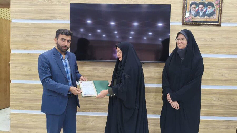 مراسم تکریم و معارفه فرمانده بسیج خواهران بهزیستی اصفهان برگزار شد