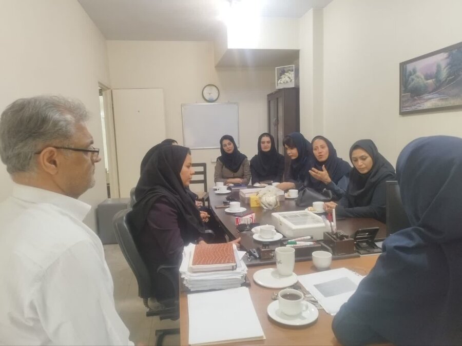 کرج | جلسه هم‌اندیشی حوزه فوریت‌های اجتماعی بهزیستی شهرستان کرج 
