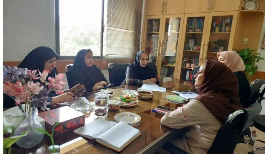 تأکید بر اجرای دقیق طرح غربالگری جسمی زنان سرپرست خانوار در اصفهان