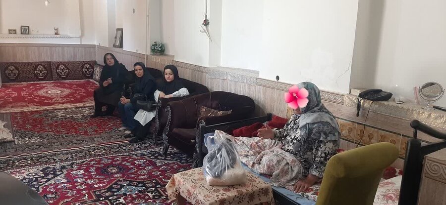 بررسی عملکرد مرکز مثبت زندگی و وضعیت خانوادههای تحت پوشش در فامنین