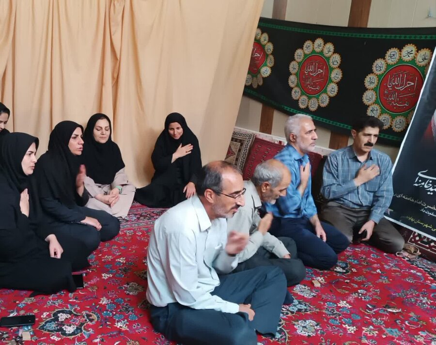 برگزاری محفل زیارت عاشورا به یاد «رهبر شهید» در بهزیستی نهاوند