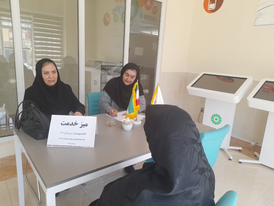 برگزاری میز خدمت « سلام محله » بهزیستی در شهرستان اسکو